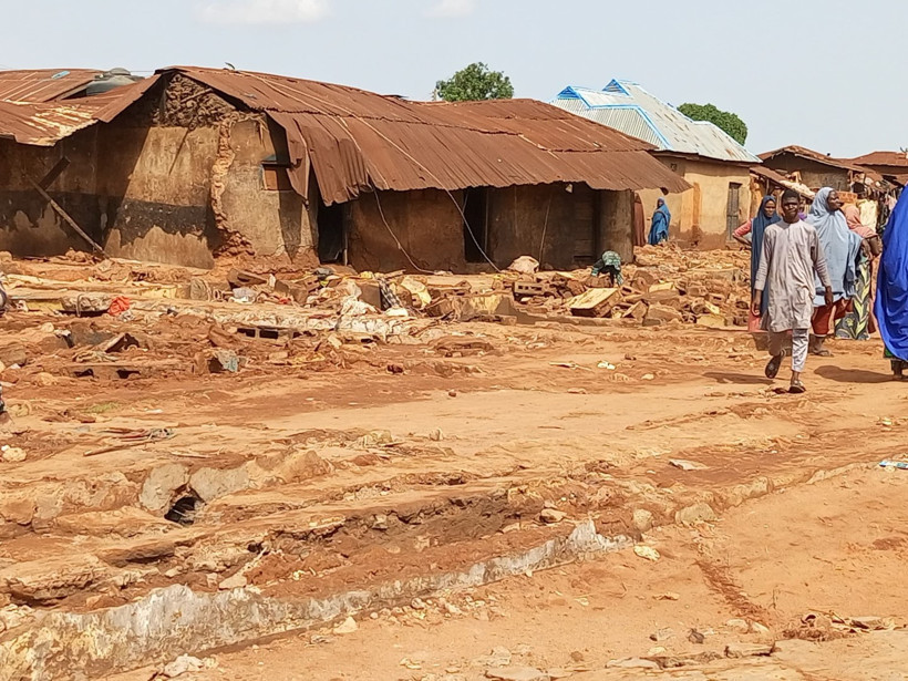 Sel felaketinde 151 kişi öldü: Her şeyimizi kaybettik - Resim : 1
