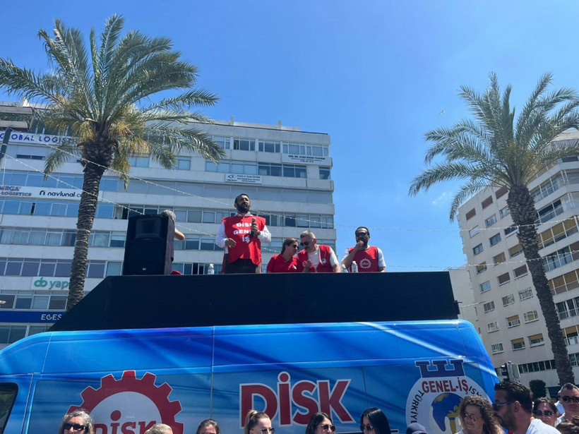 İzmir’de belediye işçilerinin grevi 5. gününde - Resim : 4