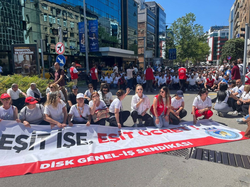 İzmir’de belediye işçilerinin grevi 5. gününde - Resim : 6