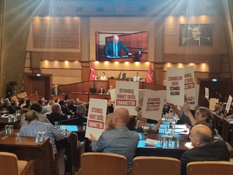 İBB Meclisi'nde 'itirafçı' gerginliği - Resim : 1