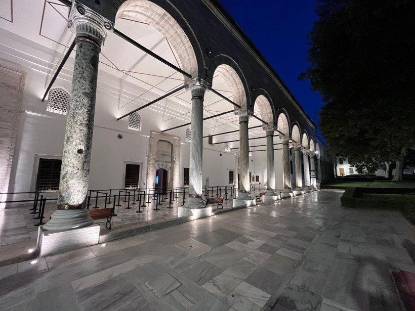 Topkapı Sarayı kapılarını akşam da ziyarete açıyor - Resim : 2