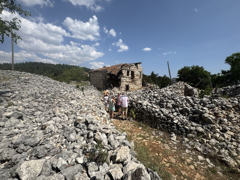 Bu köyde 1 tane bile beton ev yok: 800 yıllık tarihi köyüne turist akını - Resim: 14
