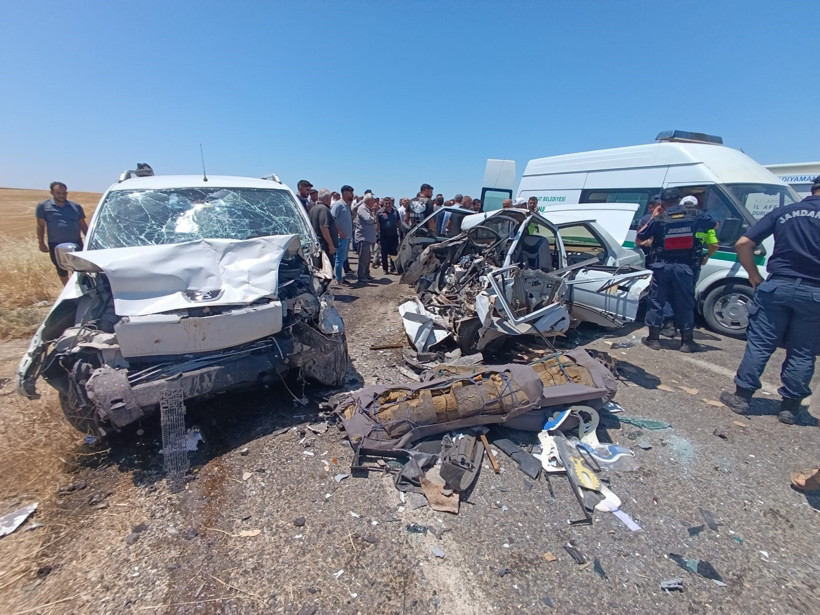 Katliam gibi kaza: 4 ölü - Resim : 2