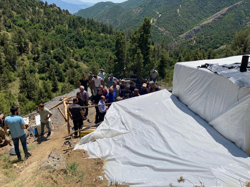 Maden ocağında göçük: 3 işçi öldü - Resim : 1