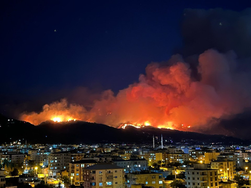 Hatay'da orman yangını: 'Herkesten yardım istiyoruz' - Resim : 1