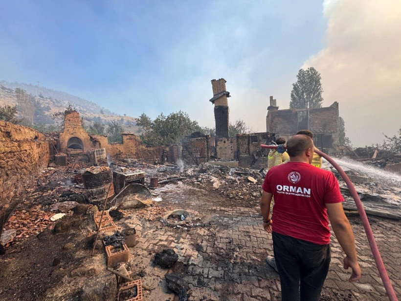 Sakarya'daki orman yangını 2. gününde: Kısmen kontrol altında - Resim: 4