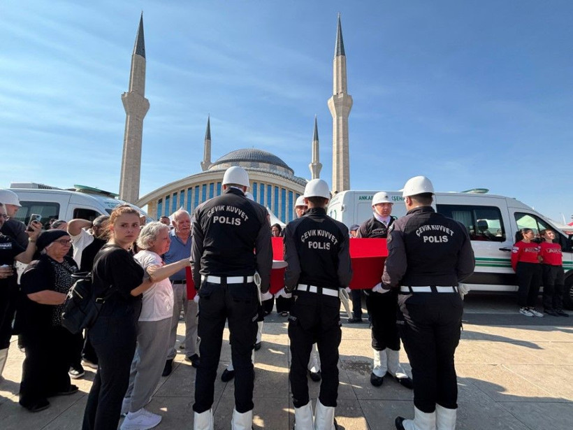 Orman şehitlerine acı veda: ‘Ben sensiz ne yapacağım?’ - Resim: 23