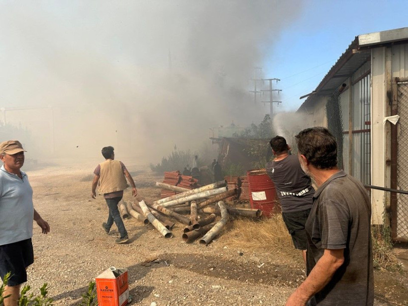 Antalya'da 5 ilçedeki orman yangınlarının 2'sine müdahale sürüyor - Resim: 22