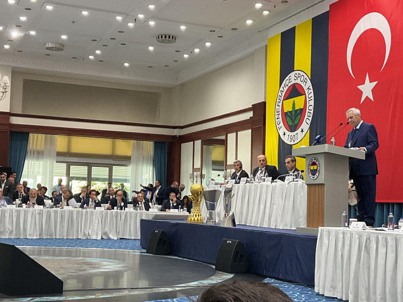 Aziz Yıldırım'dan Ali Koç hakkında Mourinho iddiası: Söylersem ayıp olur! - Resim : 1