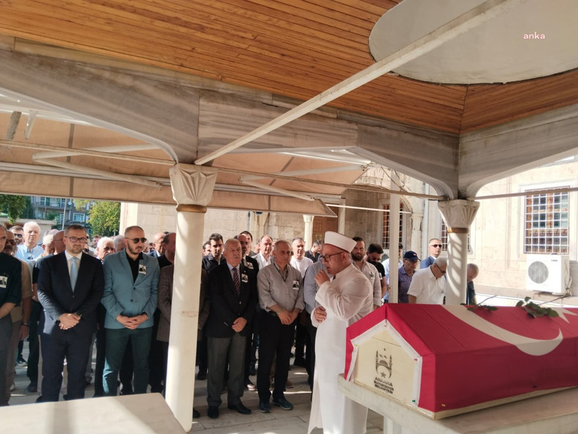 Süreyya Serdengeçti son yolculuğuna uğurlandı - Resim : 1