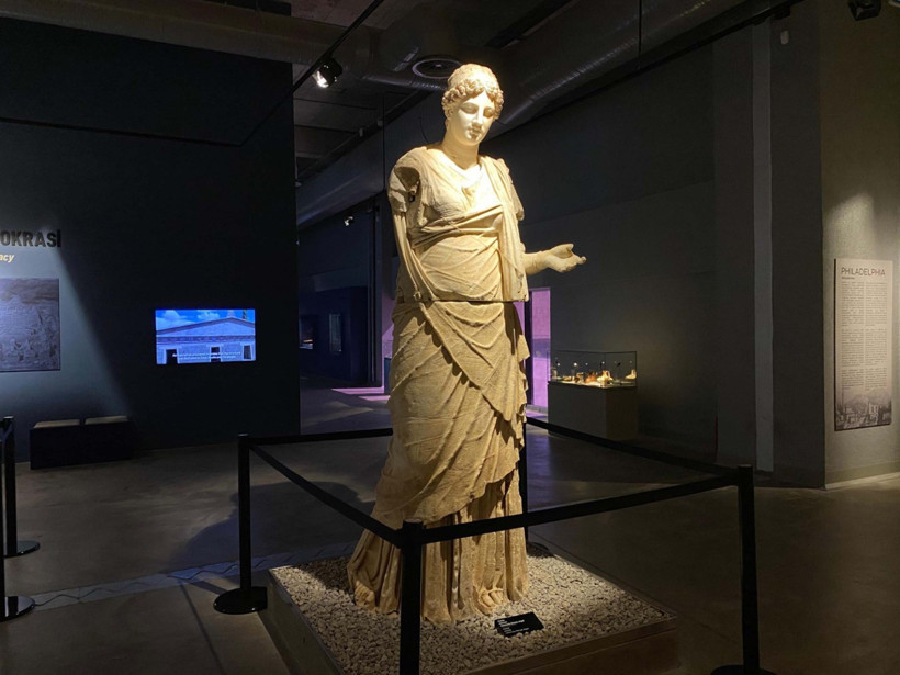 Dünyanın tek Hestia heykeli Manisa'da sergileniyor - Resim : 2
