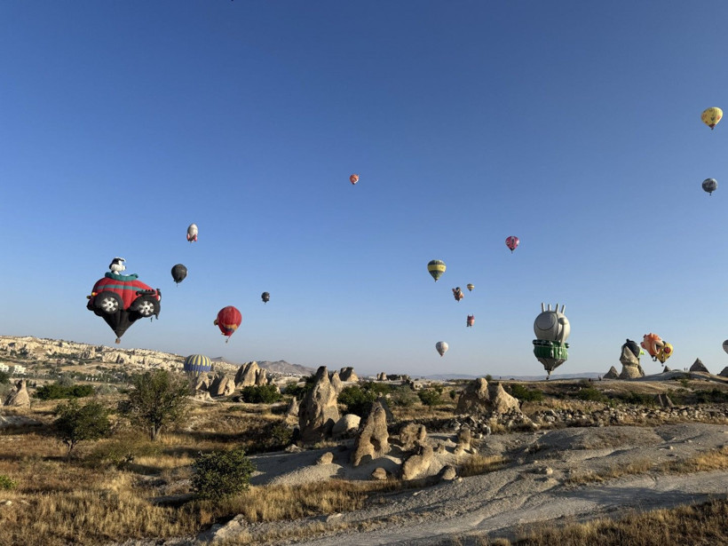 Kapadokya'da figürlü balonlar enfes görüntüler oluşturdu - Resim: 23