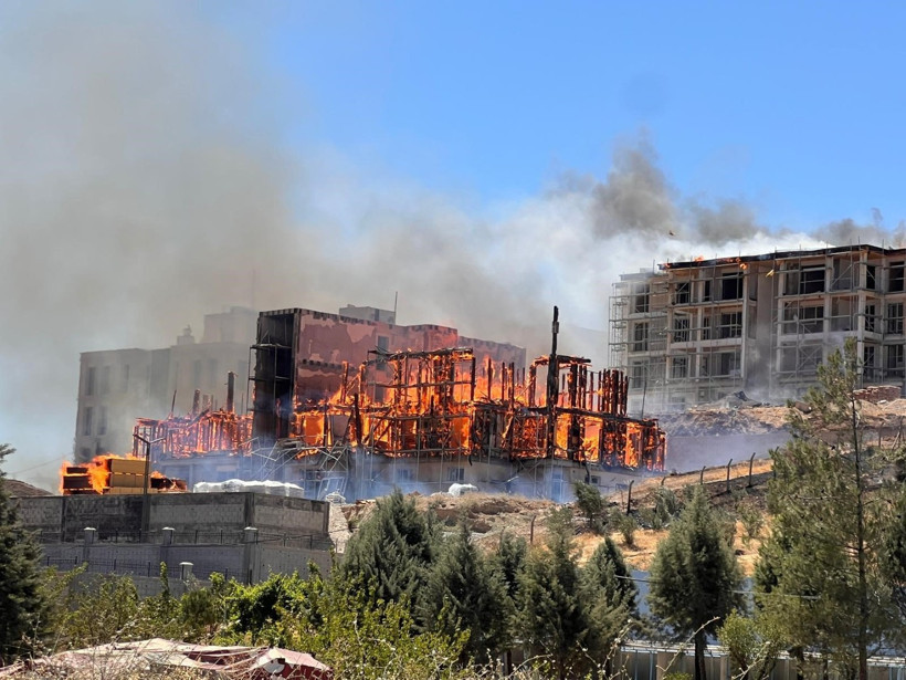 Orman Bölge Müdürlüğü'nde yangın paniği - Resim : 2