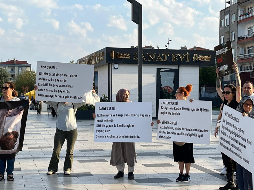 Hayvanlar için 300 gündür nöbetteler: Zulme 'normal' diyemeyiz - Resim : 2