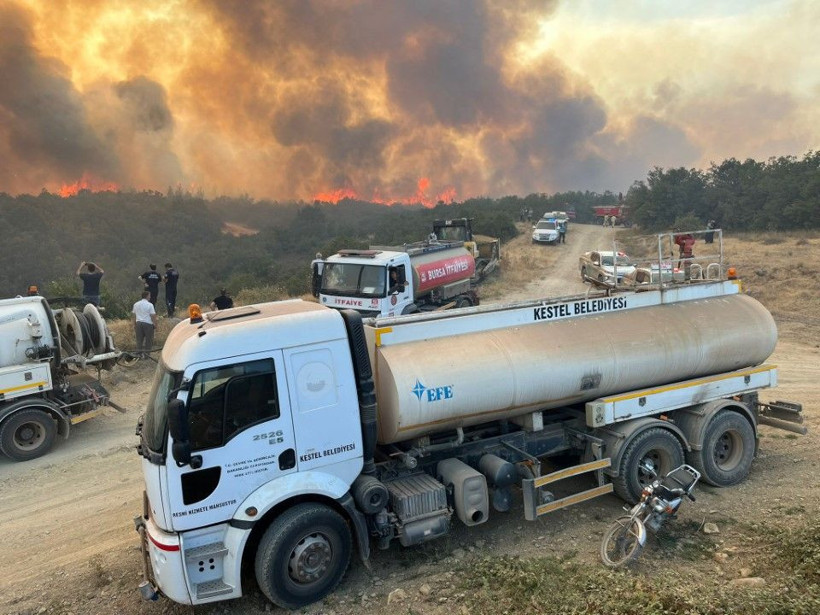 Bursa'daki orman yangını saatler sonra kontrol altında - Resim: 2