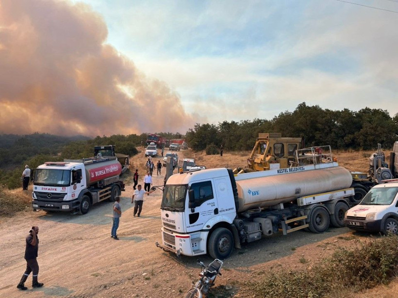 Bursa'daki orman yangını saatler sonra kontrol altında - Resim: 9