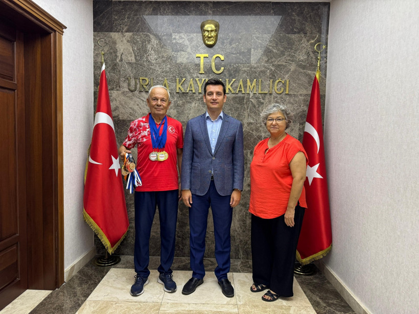 Kıbrıs Gazisi gençlere taş çıkarttı, 75 yaşında rekor kırdı - Resim : 3