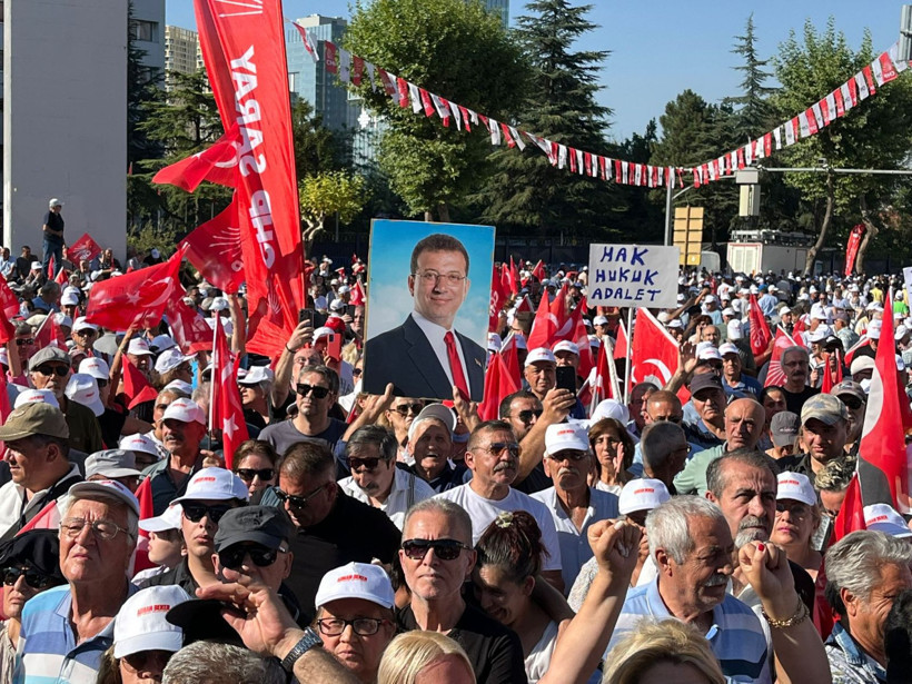 Ankara, CHP mitingine akıyor: Gençlere polis müdahalesi - Resim: 3