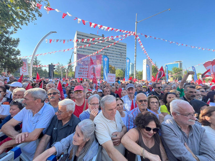 Ankara, CHP mitingine akıyor: Gençlere polis müdahalesi - Resim: 9