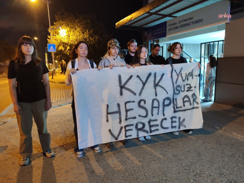 Cevizlibağ’daki KYK Kız Öğrenci Yurdu önünde eylem - Resim : 1