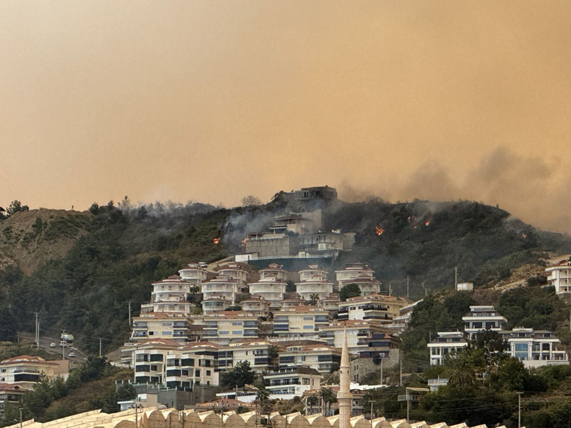 Alanya'da yangın yerleşim yerlerine ulaştı - Resim: 36