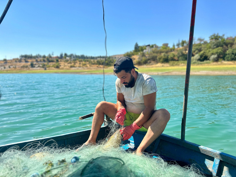 Deniz yok, balıkçılıktan ayda 200 bin TL kazanıyor - Resim : 1