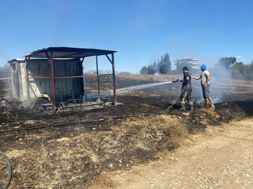Kulübede çıkan yangında 25 güvercin yanarak öldü - Resim : 1