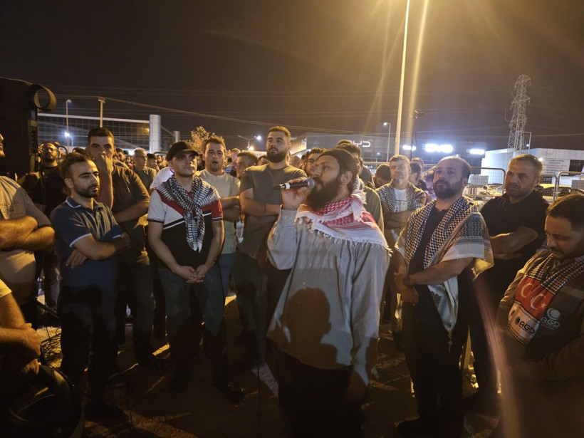 Adana'da ABD konsolosluğuna taşlı saldırı - Resim: 1