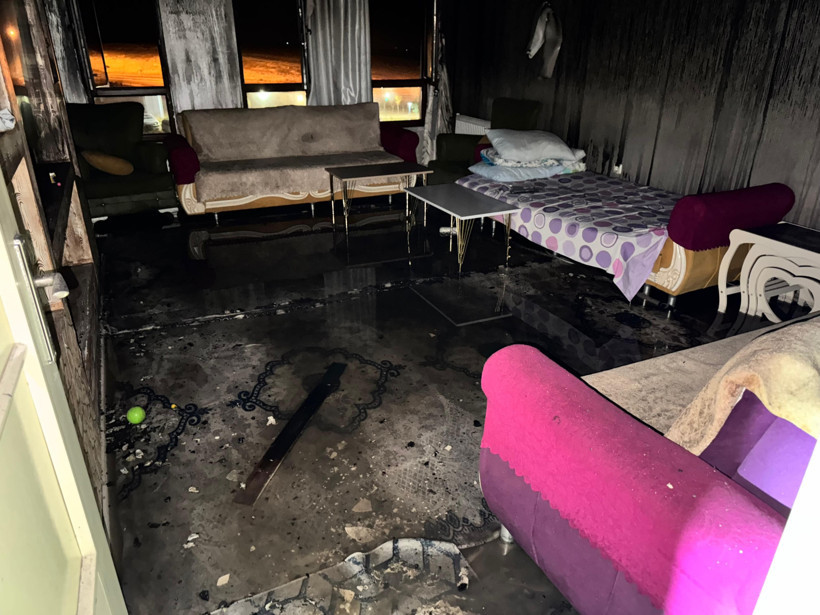 Yangın faciasında ölü ve çok sayıda yaralı var - Resim : 1