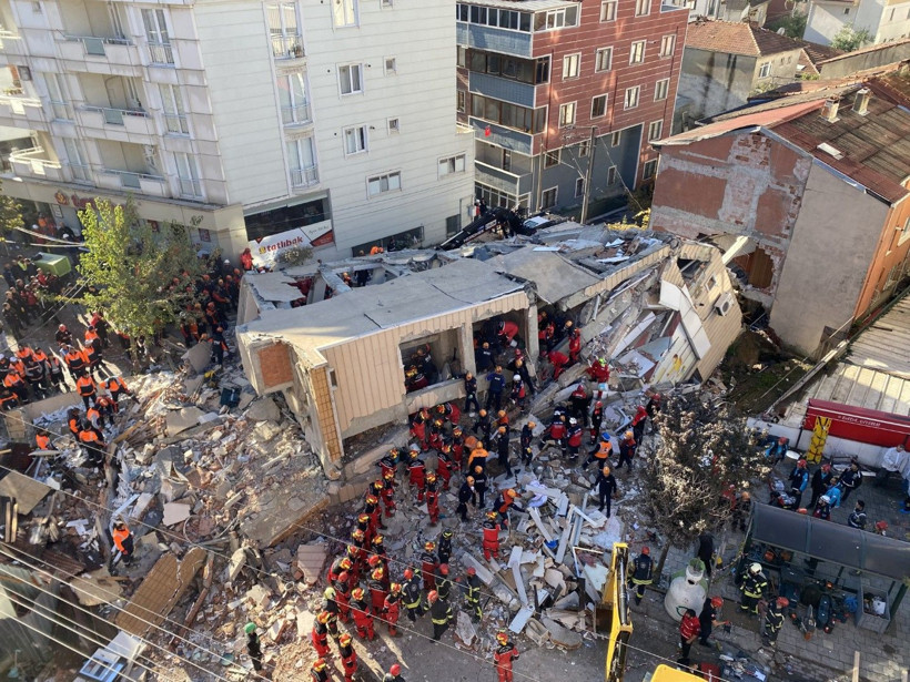 Gebze'de çöken bina havadan görüntülendi - Resim: 8