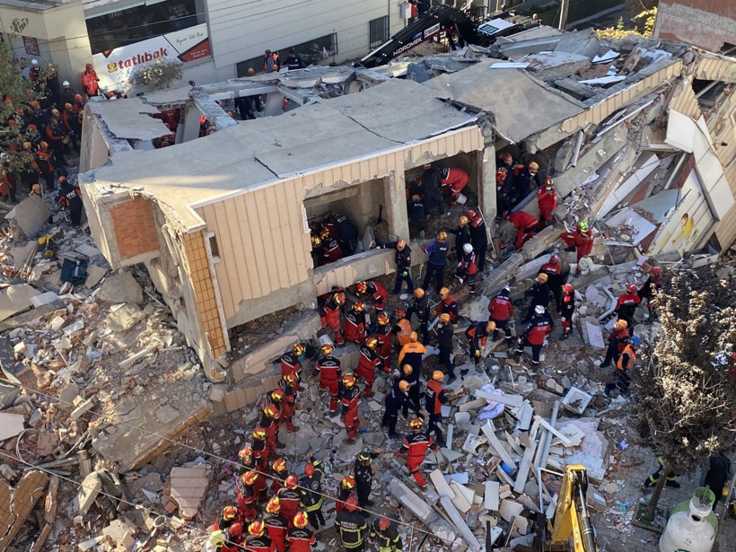 Gebze'de çöken bina havadan görüntülendi - Resim: 9