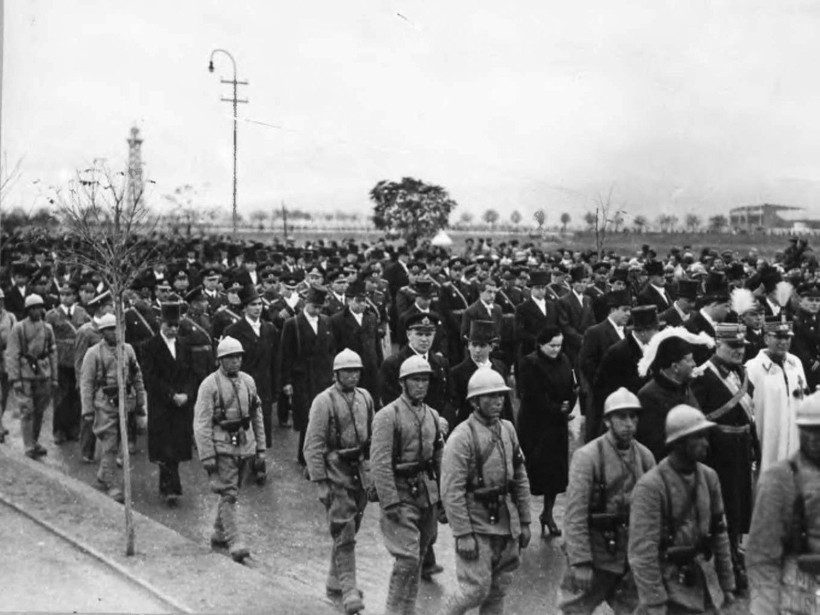 Gözyaşlarıyla tarihe geçen anlar: Atatürk’ün cenaze yolculuğu - Resim: 47