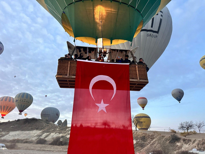 Hayat durdu: Bir millet Atasını andı - Resim: 45