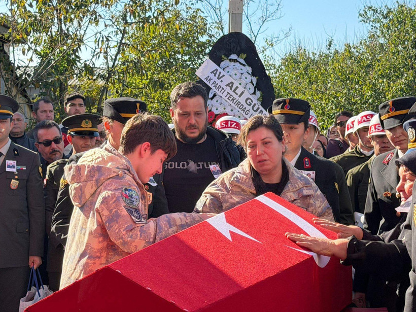 Türkiye’nin 20 evladı için gözyaşı sel oldu - Resim : 12