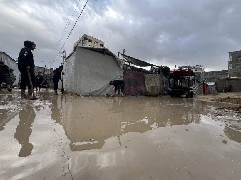 Dram üstüne dram: Çadırlar sular altında kaldı - Resim: 2