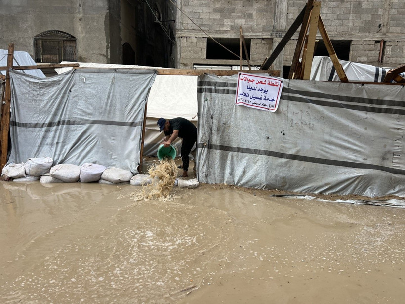 Dram üstüne dram: Çadırlar sular altında kaldı - Resim: 4