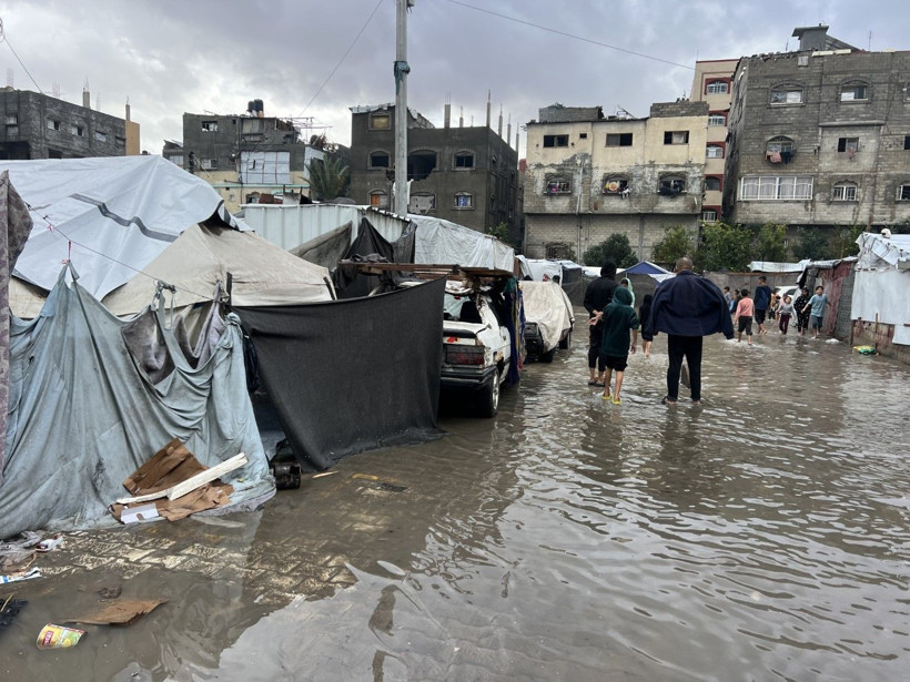 Dram üstüne dram: Çadırlar sular altında kaldı - Resim: 5