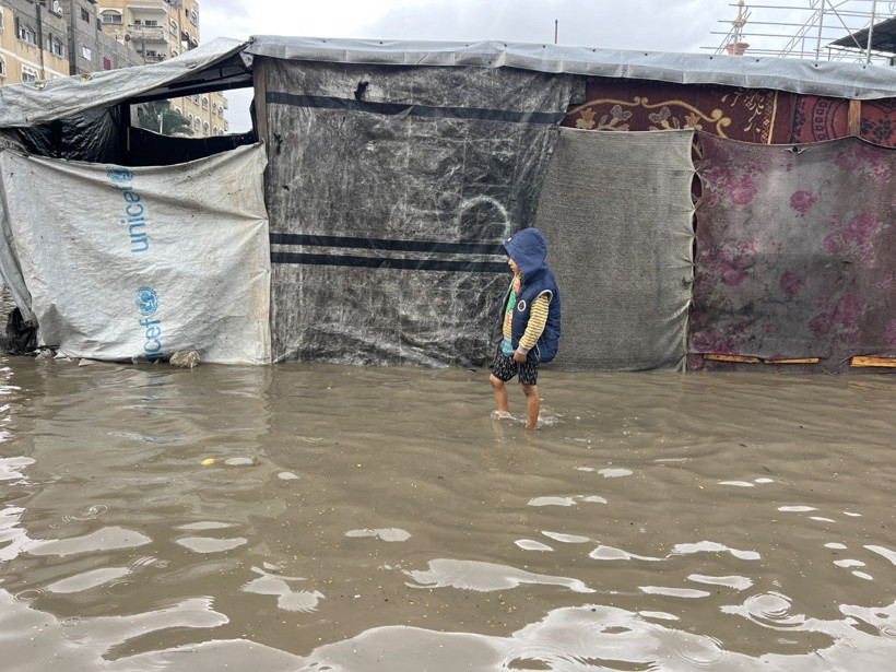 Dram üstüne dram: Çadırlar sular altında kaldı - Resim: 13