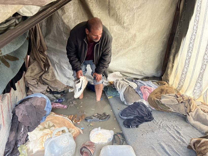 Dram üstüne dram: Çadırlar sular altında kaldı - Resim: 15