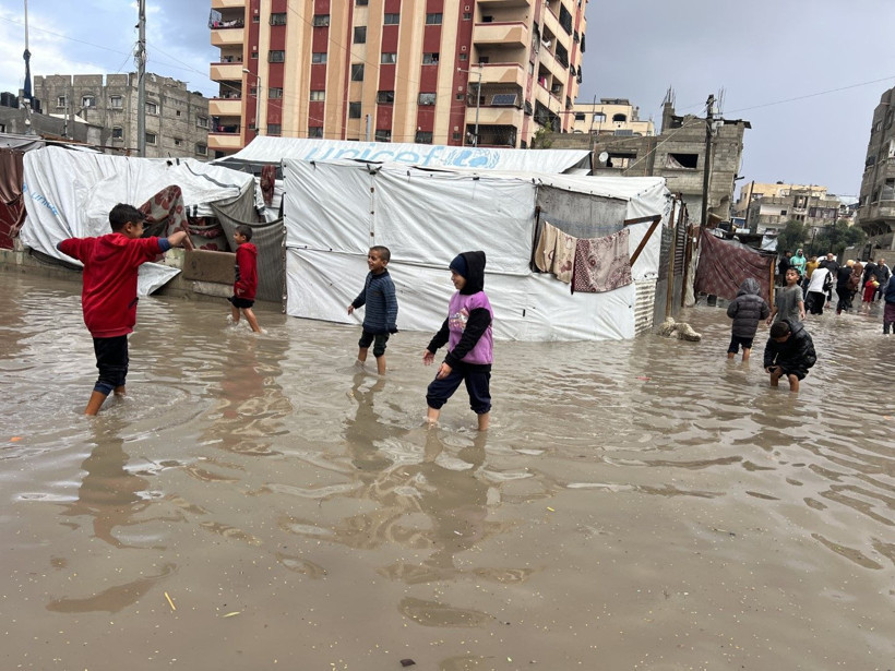 Dram üstüne dram: Çadırlar sular altında kaldı - Resim: 20