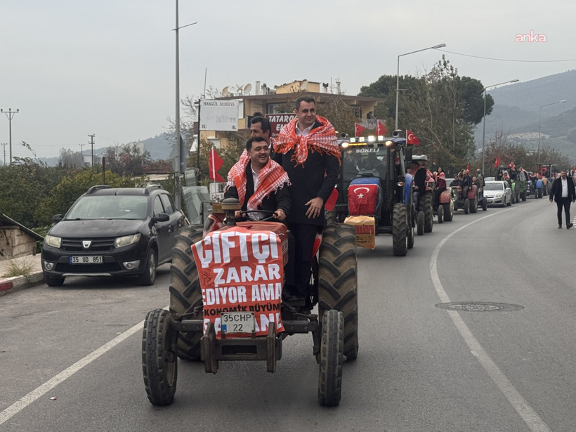 Mandalina üreticilerinden traktörlü konvoy: Çiftçi bitti - Resim : 1