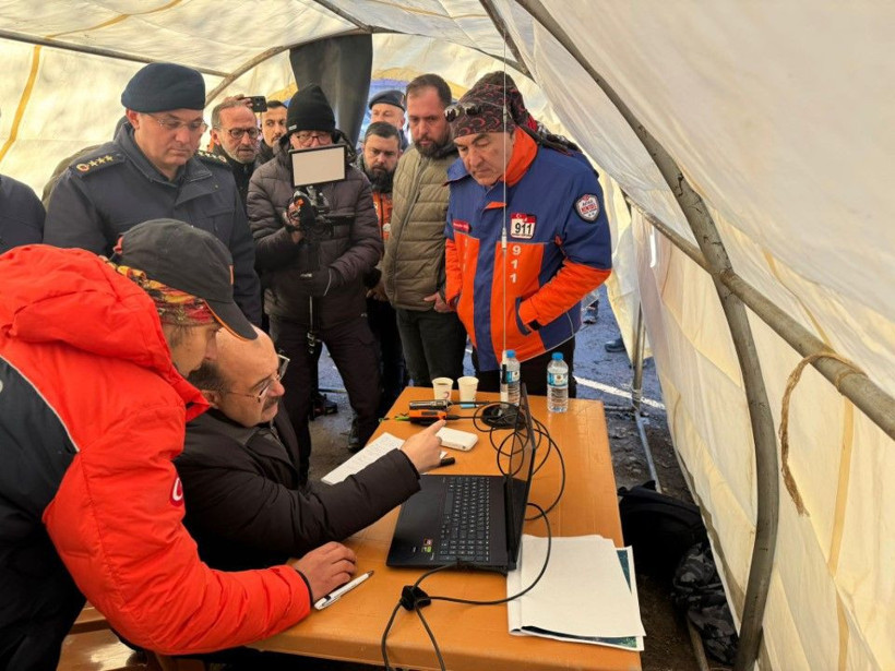 Elif Kumal’dan günlerdir haber alınamıyor: Yüzlerce kişi alarma geçti - Resim: 18