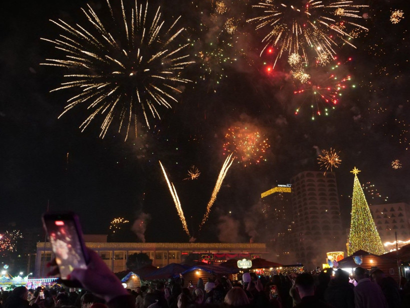 Dünya yeni yıla böyle girdi - Resim: 21