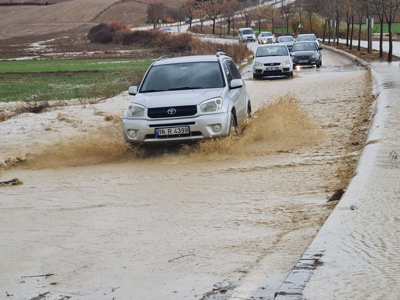 Bir şehir su altında kaldı - Resim: 2