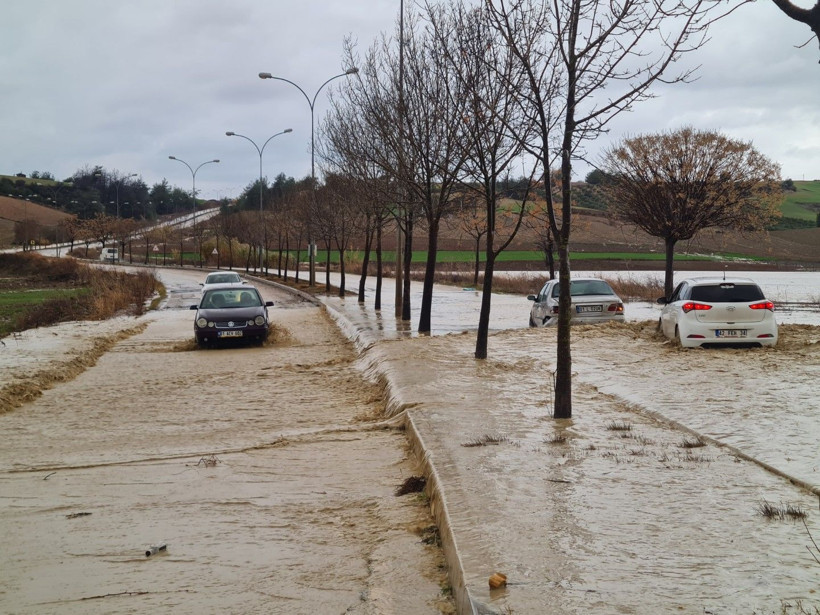 Bir şehir su altında kaldı - Resim: 4