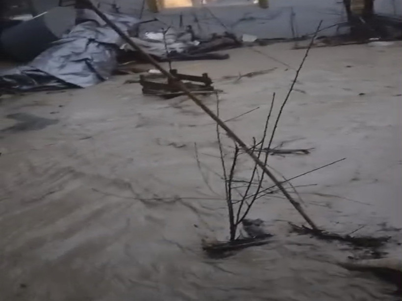 Meteoroloji "sarı kod" ile uyarmıştı: Doğu Akdeniz'i şiddetli yağmur vurdu! - Resim : 3