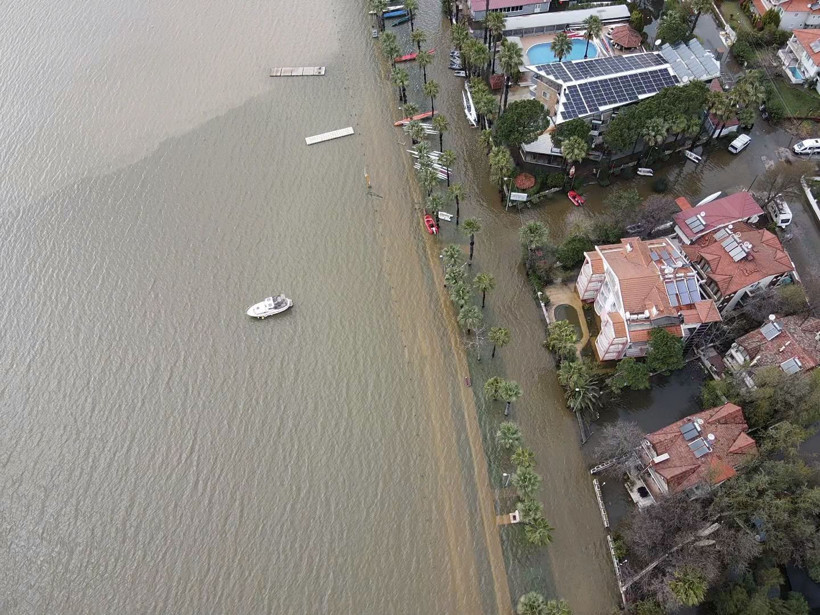 Tsunami gibi: Bir ilçe su altında kaldı - Resim: 32