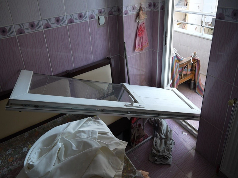 Apartmana füze düştü sandılar: Yıkım gün ağarınca anlaşıldı - Resim: 16