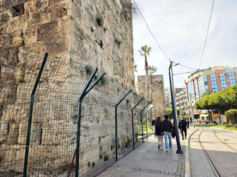 İki bin yıllık bur&ccedil;lara tel &ouml;rg&uuml;l&uuml; &ouml;nlem - Resim : 2