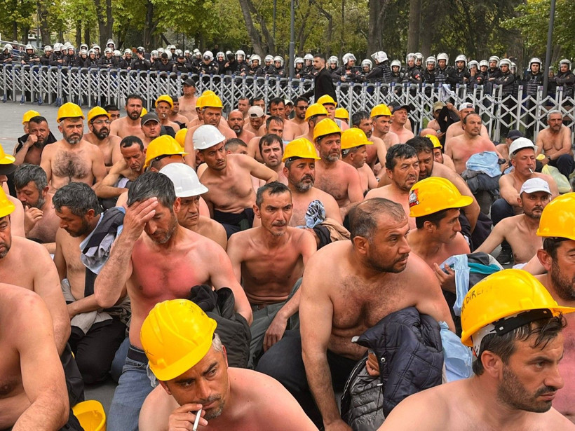 Açlık grevindeki madencilere polis müdahalesi - Resim: 8